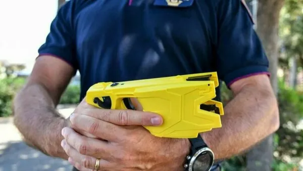 "Dotare la Polizia locale del taser"