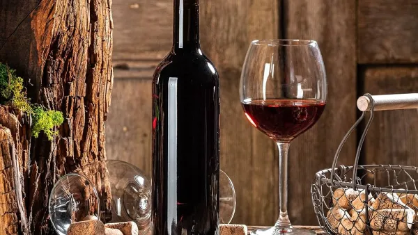 Inflazione a luglio, l'acqua è cara, il vino anche