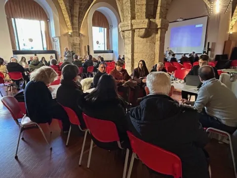 Tavolo università e commercio